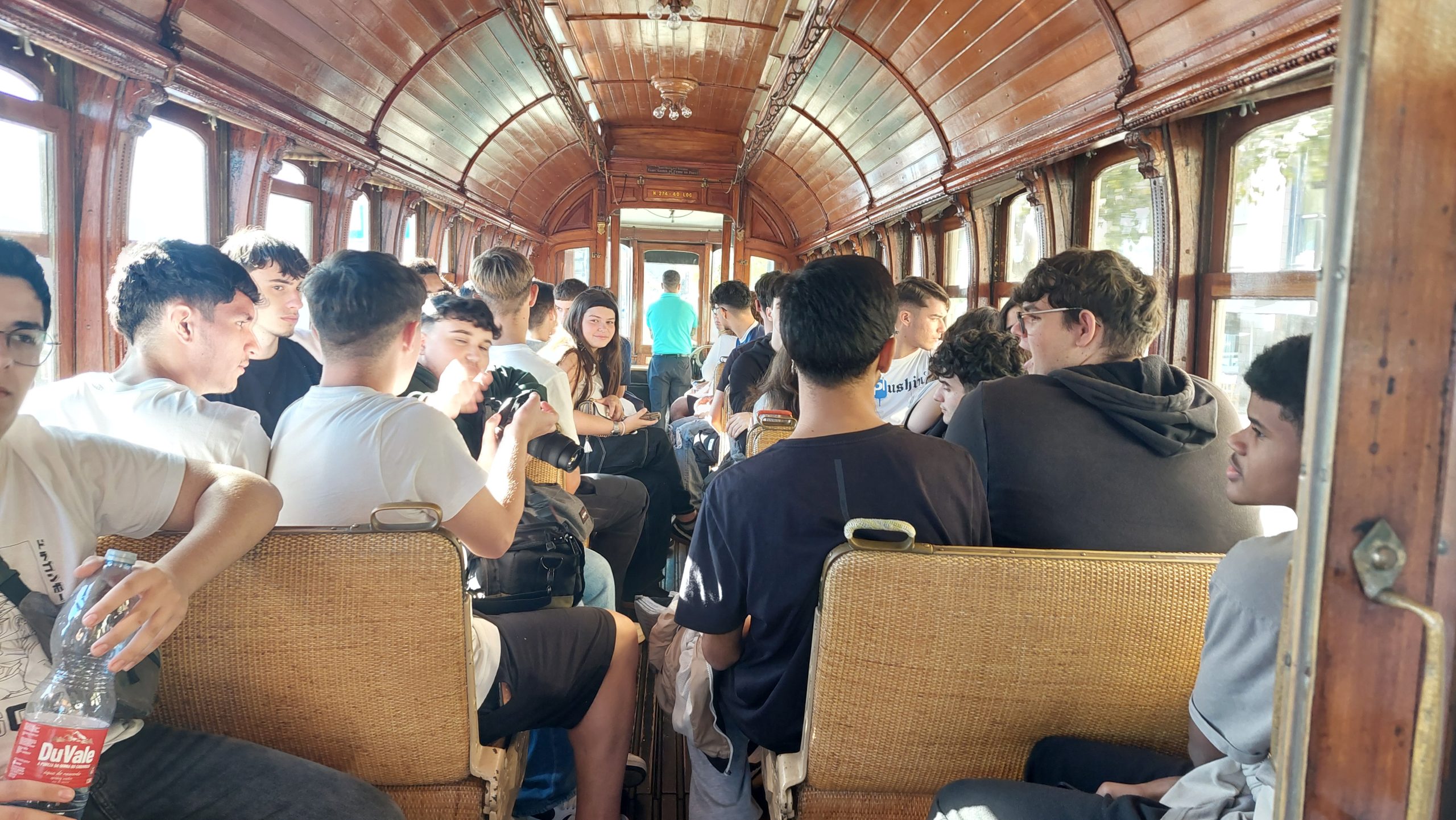 Visita de Estudo ao Espetáculo Imersivo Porto Legends e ao Museu do Carro Elétrico